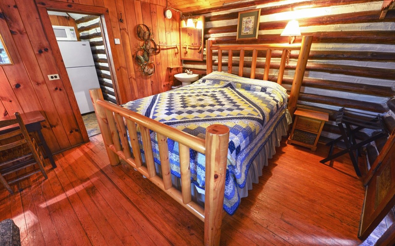 LOG CABIN MOTOR COURT Prices Ranch Reviews (Asheville NC)