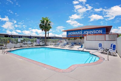 Hotel photo 1 of Howard Johnson.