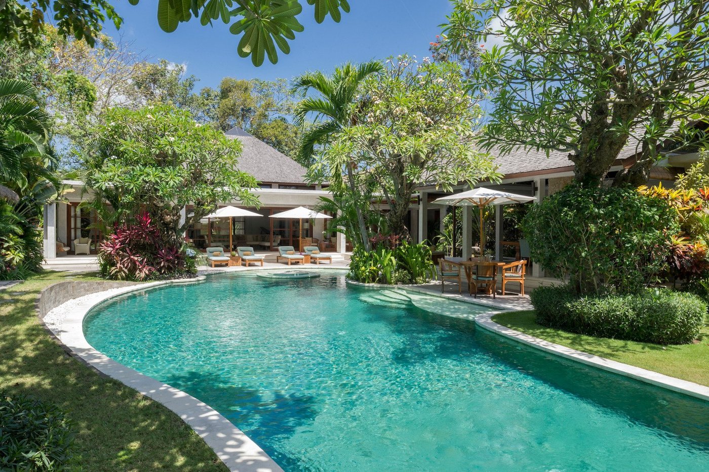 LATALIANA VILLAS - Updated 2024 Villa Reviews (Bali/Seminyak)