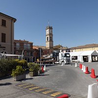 La Torre da lontano