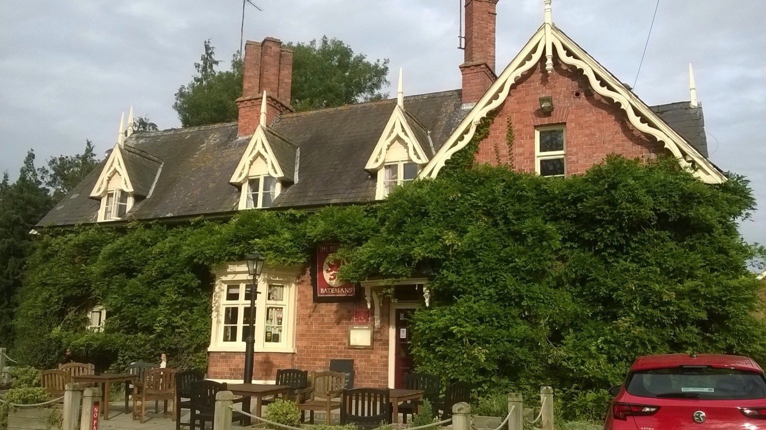 더 레드 라이언 (The Red Lion, Revesby) - 호텔 리뷰 & 가격 비교