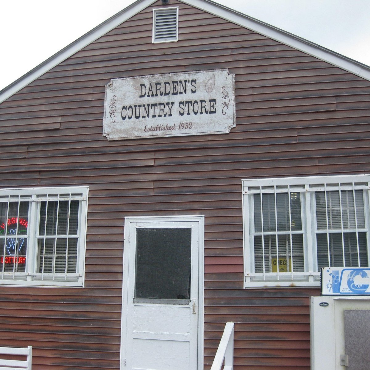 DARDEN'S COUNTRY STORE (Smithfield) Tutto quello che c'è da sapere