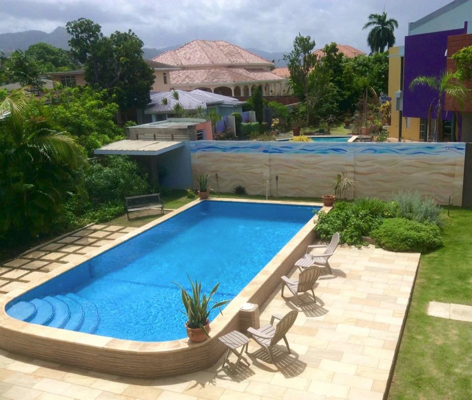 Shalom House B&B Pool: Pictures & Reviews - Tripadvisor