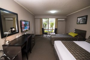 Room & Suite