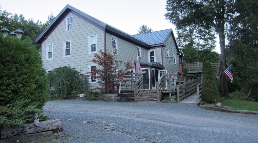 Caskill Seasons Inn - restaurant and office