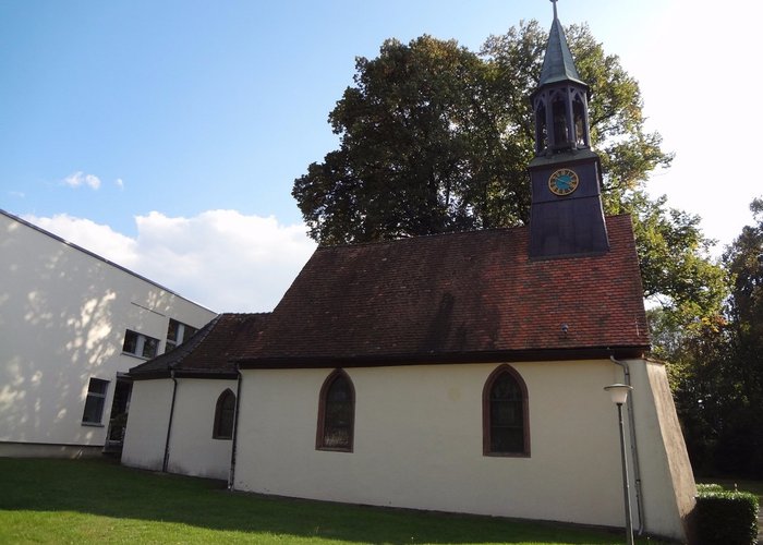 Stegen Kirche Herz-Jesu - Schlosskapelle St.Sebastian