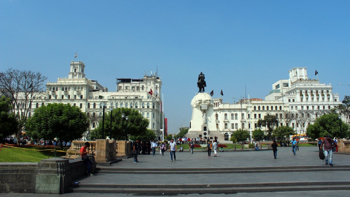 PLAZA SIMÓN BOLIVAR (2024) All You Need to Know BEFORE You Go (with Photos)