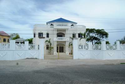 our luxurious guest house is located in the heart of runaway bay st. ann