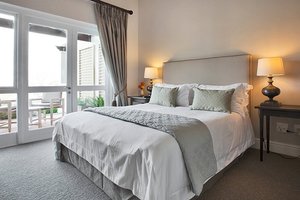 Room & Suite