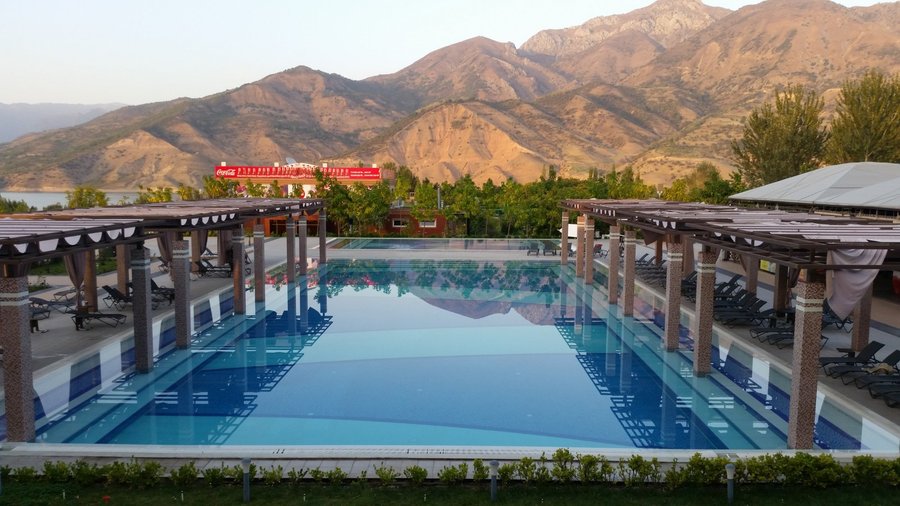 CHAROS DELUXE RESORT - Reviews, Photos