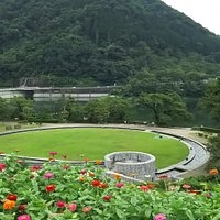 津久井湖観光センター