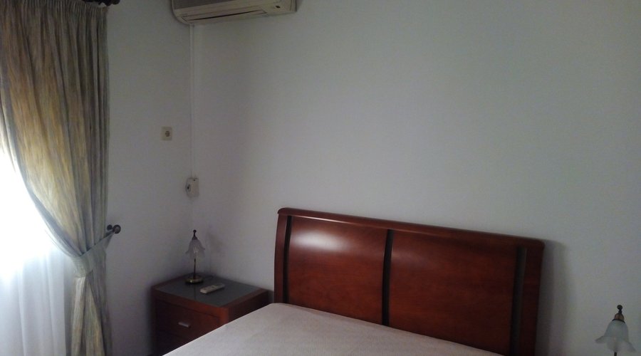 Quarto muito limpo, almofada má, colchão um pouco rijo