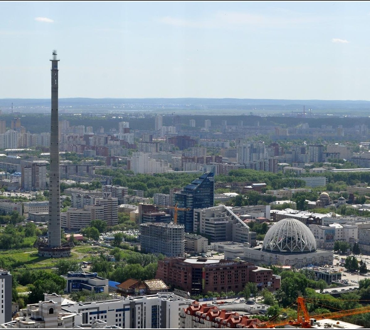 Башни екатеринбурга. ТВ башня Екатеринбург. Вид с телебашни Екатеринбург. Улица Степана Разина Екатеринбург телебашня. Вид с недостроенной телебашни Екатеринбург.