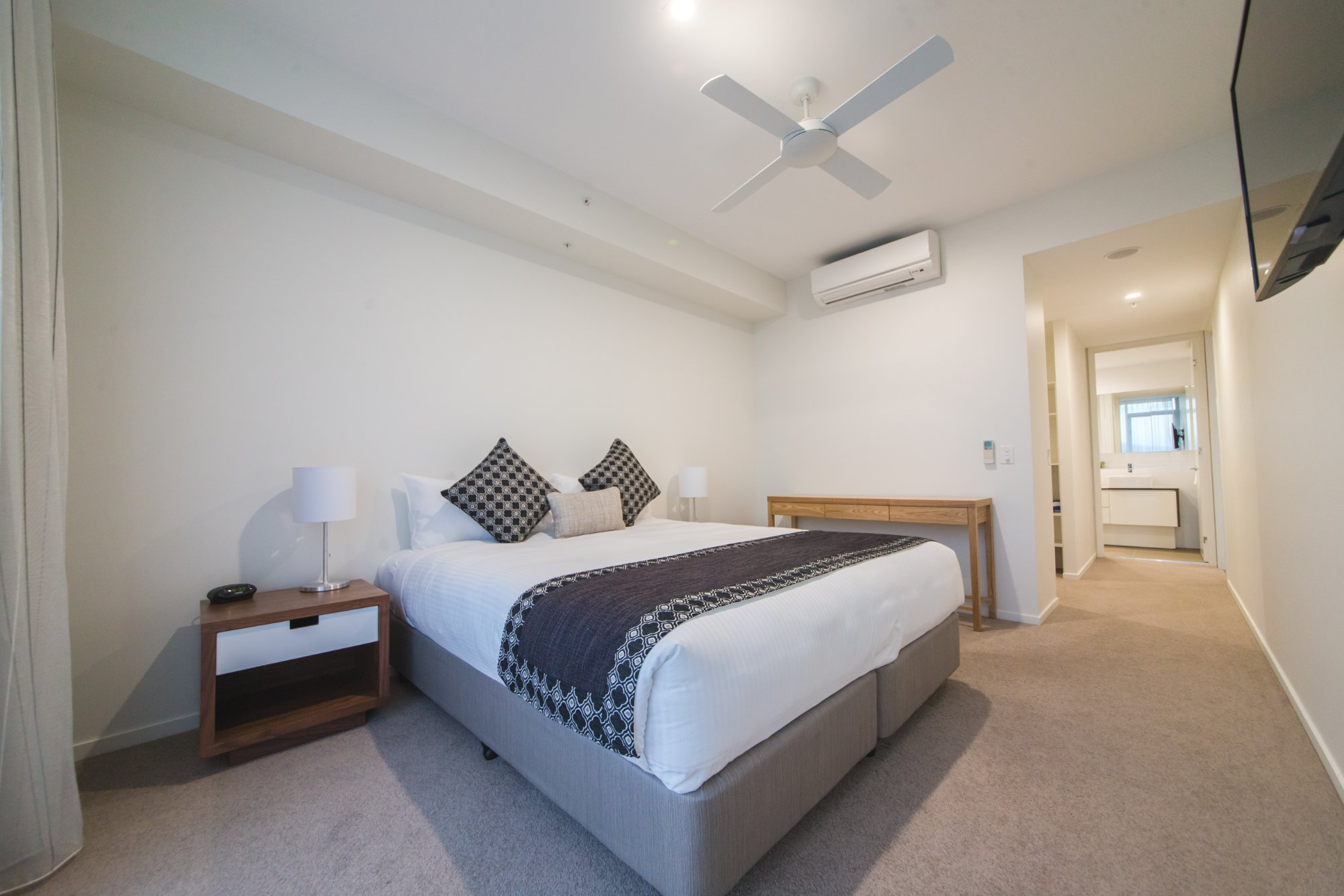 Empire Apartment Hotel by null