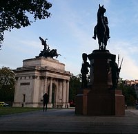 Almost evening at Hyde Park Corner and the Wellington Statue