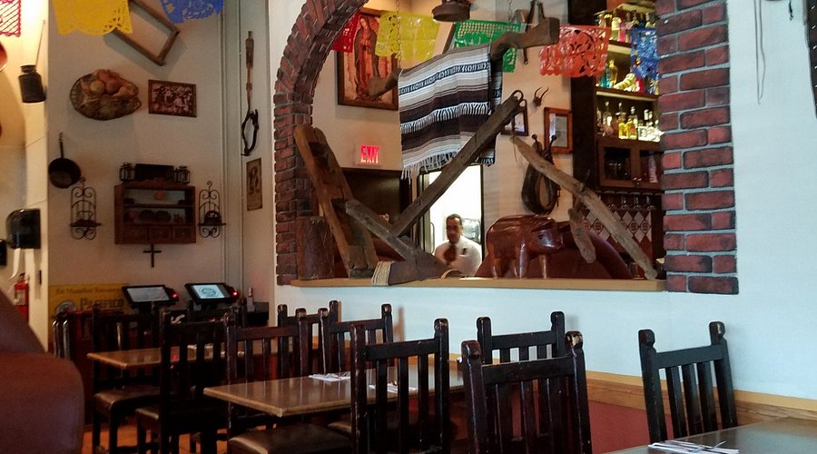 Viva Zapatas Mexican Restaurant