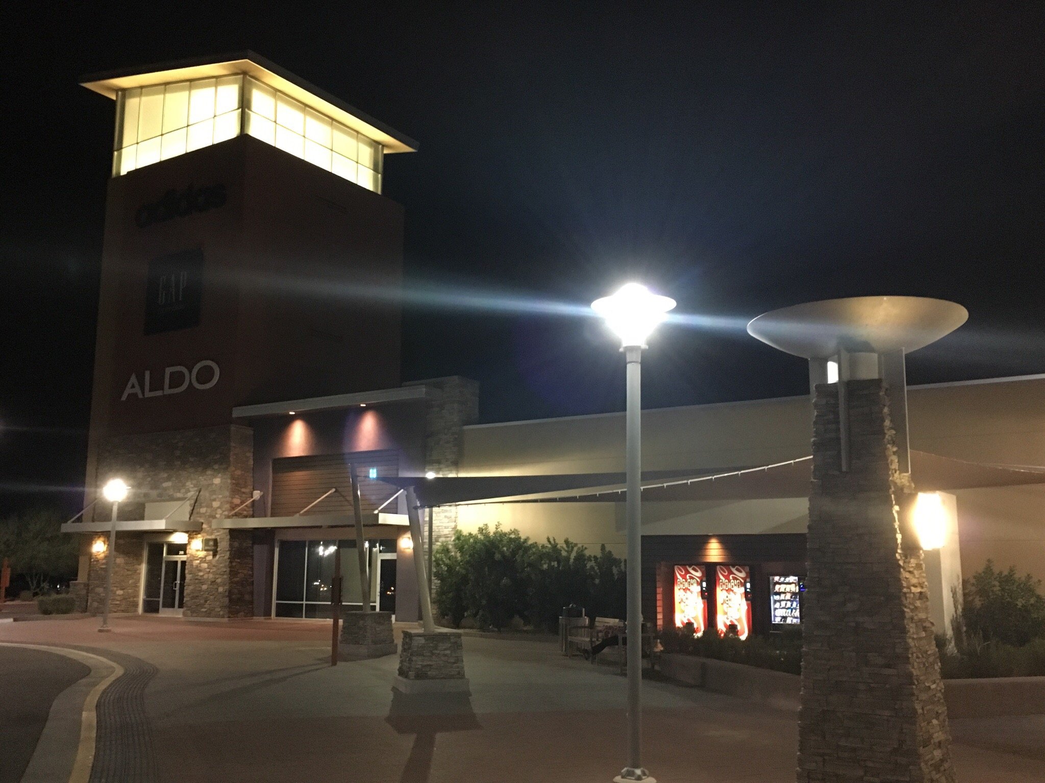 Phoenix Premium Outlets Everything to Know BEFORE You Go with