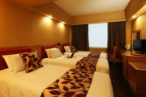 Room & Suite