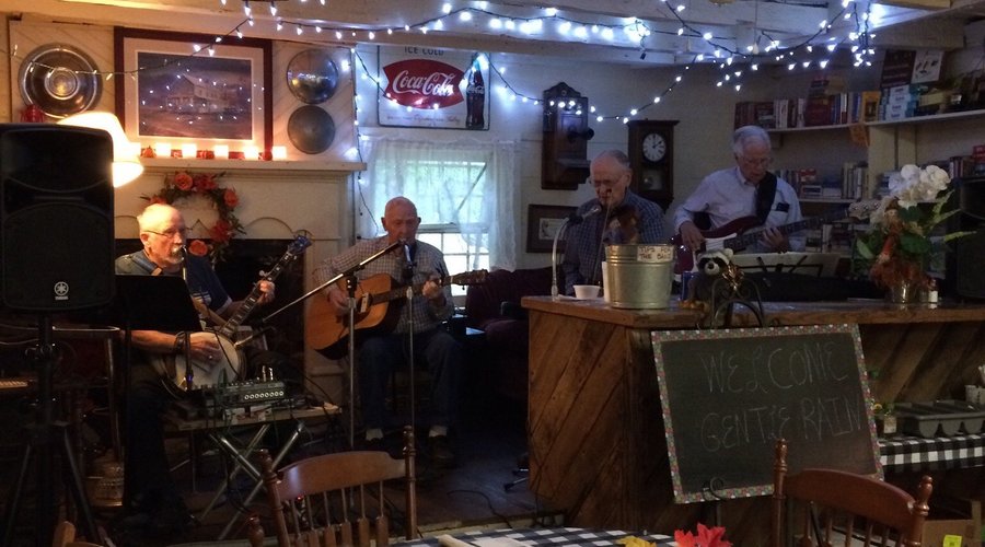 Bluegrass band and Super Supper of roast pork.