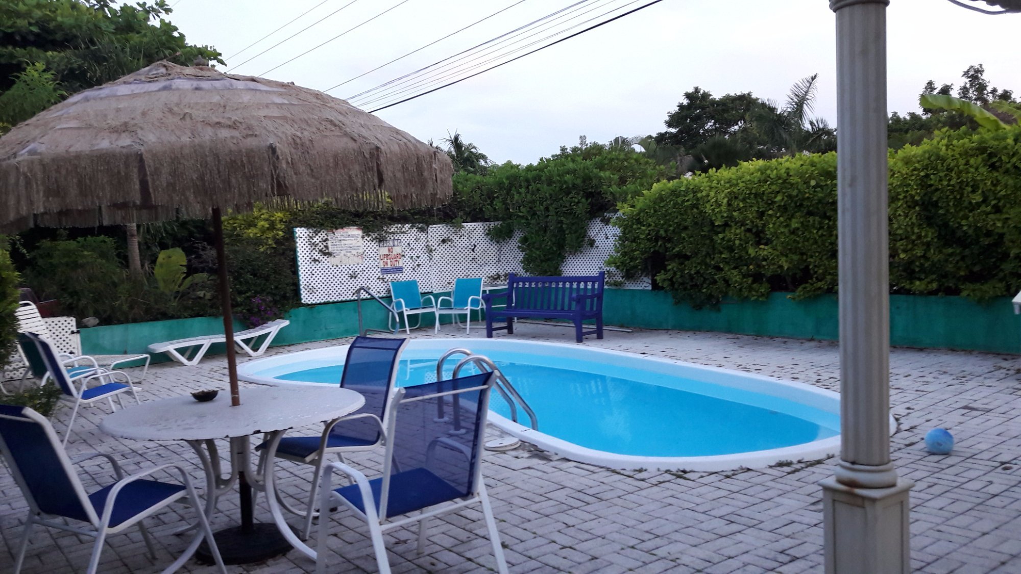 Eldemire's Tropical Island Inn by null