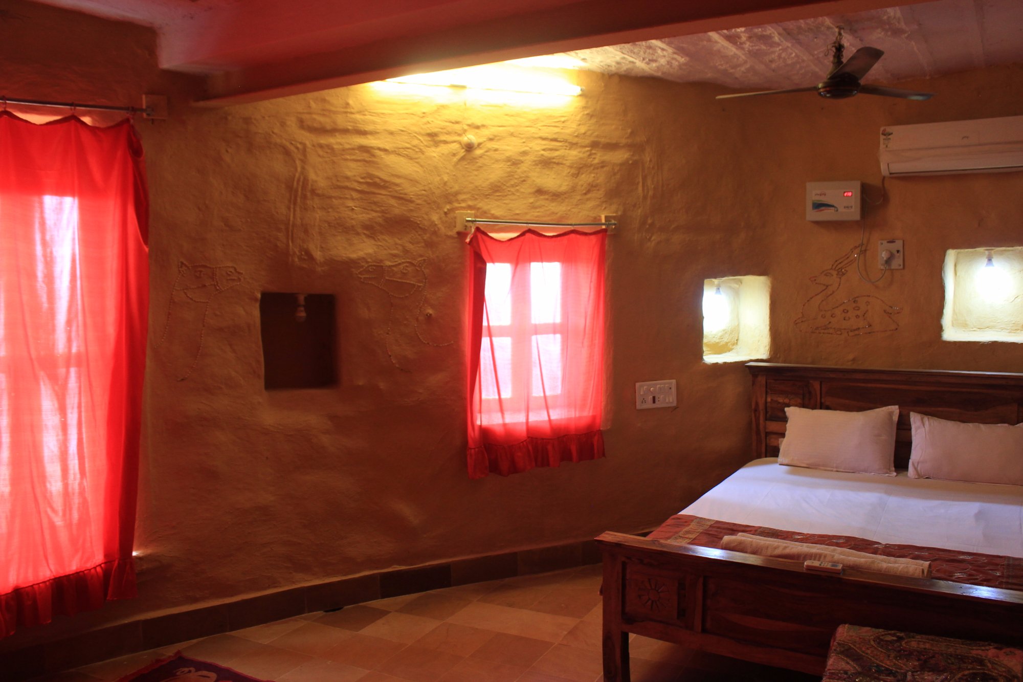 Hotel photo 3 of Mud Mirror Guest House.