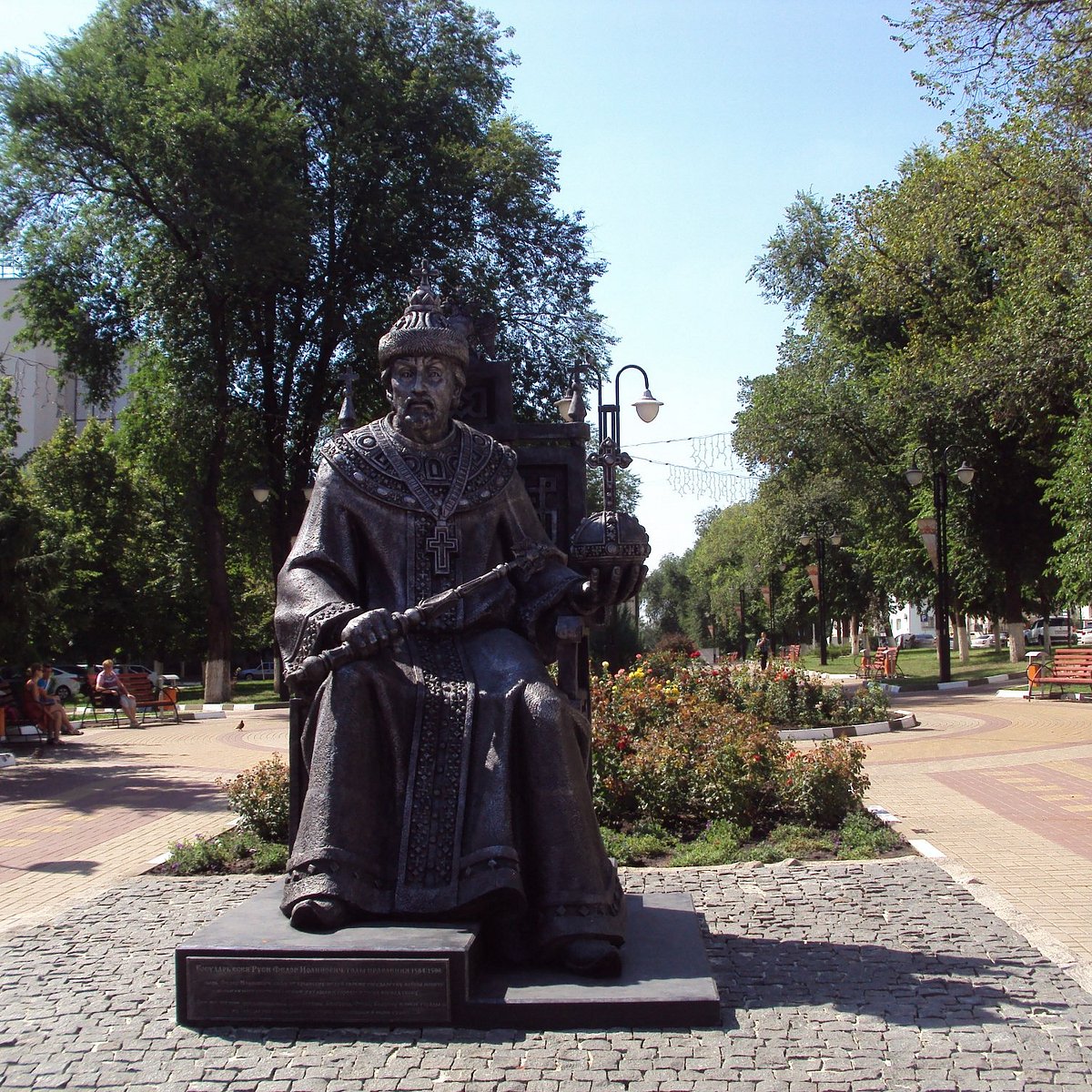 Памятник царю Федору Иоанновичу в Белгороде