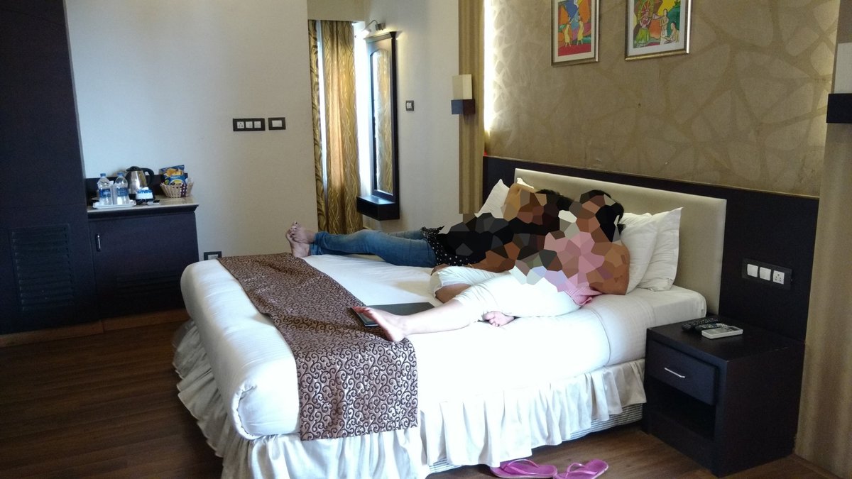 KBC Green Park Hotel (Kannur) - 호텔 리뷰 & 가격 비교