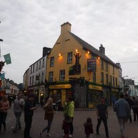 Middle Street Shops