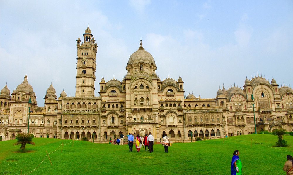 vadodara tourist places with name