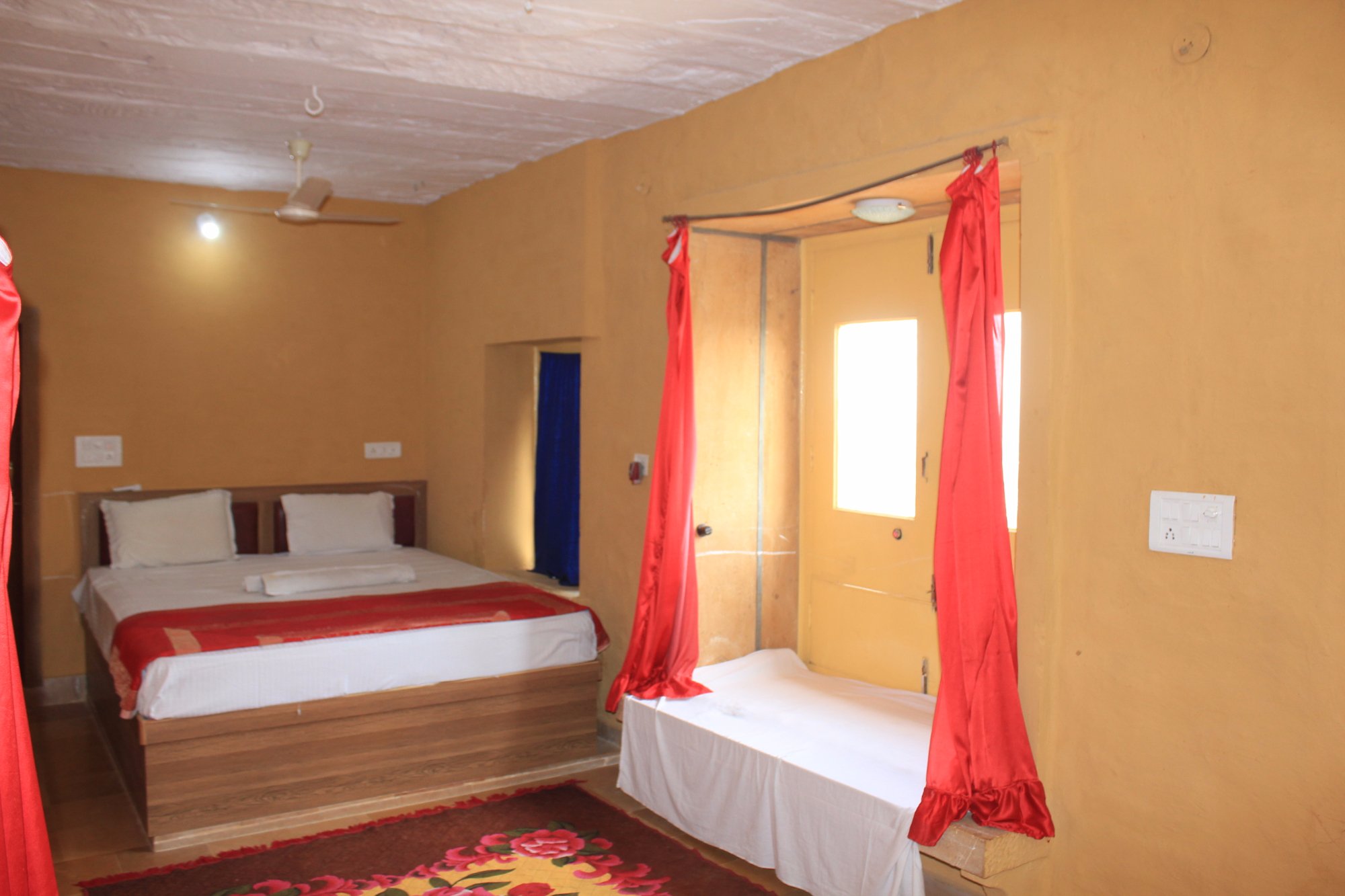 Hotel photo 4 of Mud Mirror Guest House.
