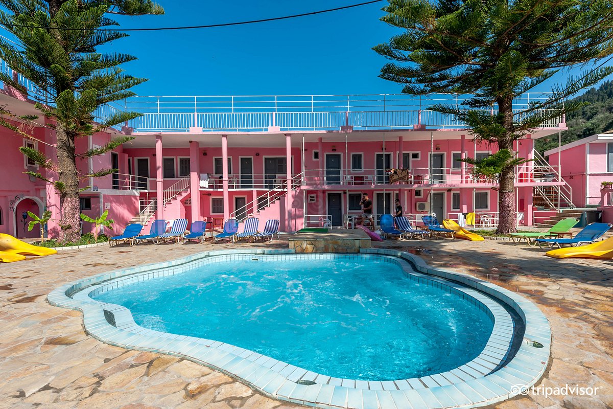 The Pink Palace, khách sạn tại Agios Gordios