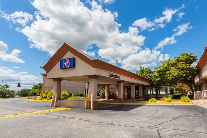 ECONO LODGE INN & SUITES $62 ($̶7̶2̶) - Updated 2022 Prices & Motel