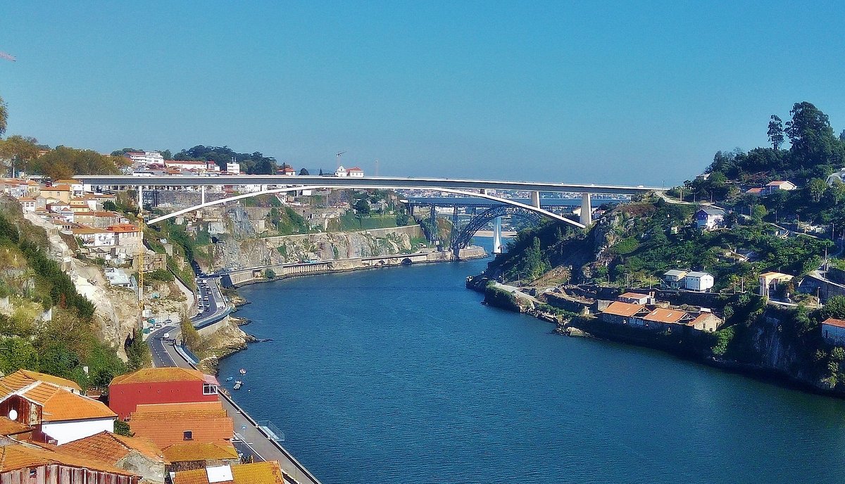 Ponte do Infante Bridge in Porto