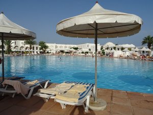 Piscina e praia
