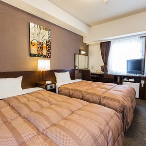 The Twin Room at the Hotel Route Inn Hirosaki Ekimae