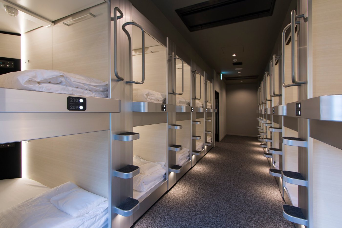 CALENDAR HOTEL Prices & Capsule Hotel Reviews (Otsu, Japan)