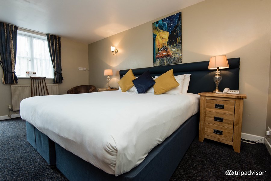 HARE AND HOUNDS HOTEL - Updated 2021 Prices, Reviews, and Photos ...