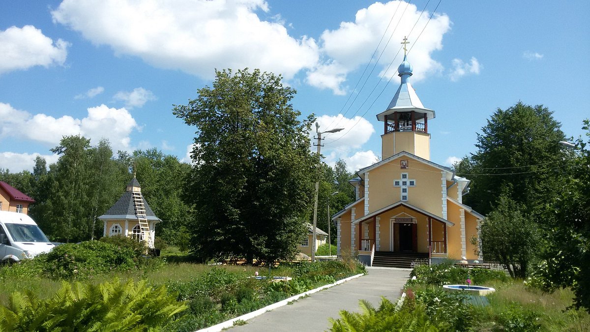 Church of the Holy Apostles Peter and Paul (Lodeynoye Pole) - All You Need  to Know BEFORE You Go