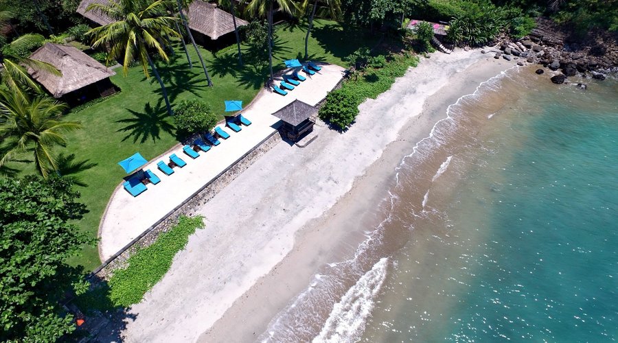 Beach and Sundeck Area