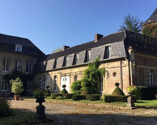 CHATEAU D'EN HAUT - Prices & Castle Reviews (Jenlain, France)