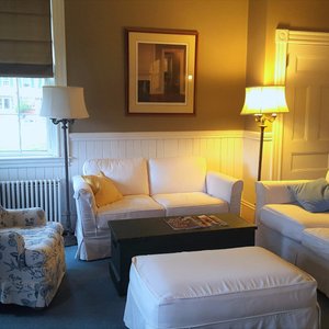 Guest living room