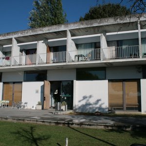 Eingang und Gebäude der Jugendherberge in Viana do Castelo