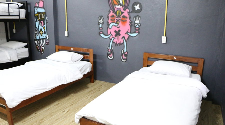 Dorm Room D <4 beds>