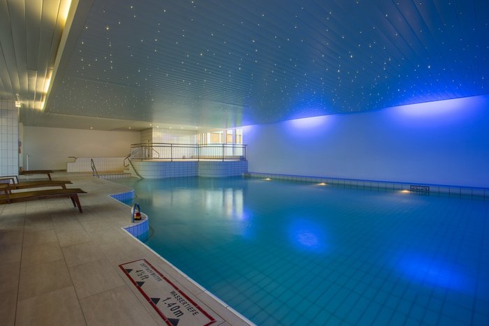 Crowne Plaza Zurich, an IHG Hotel Pool: Pictures & Reviews - Tripadvisor