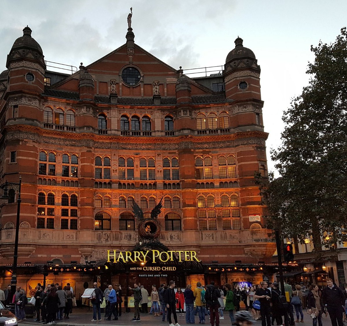Harry Potter and the Cursed Child, Лондон: лучшие советы перед посещением -  Tripadvisor