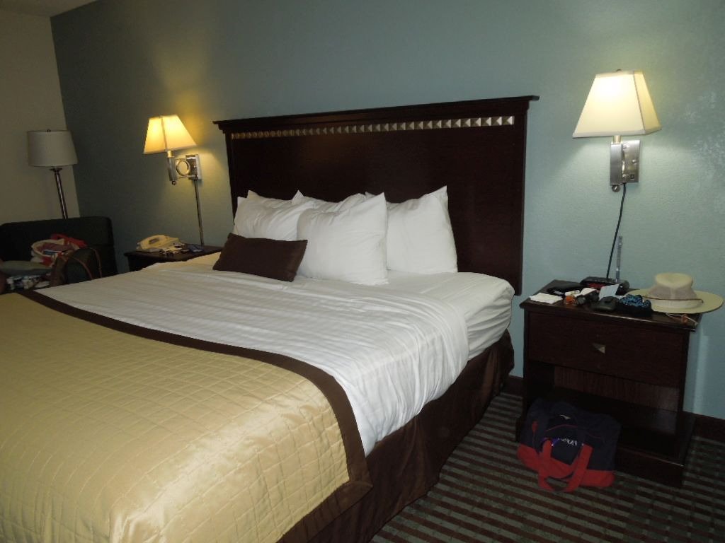 CLARION POINTE MATTOON NEAR UNIVERSITY - Prices & Hotel Reviews (IL)