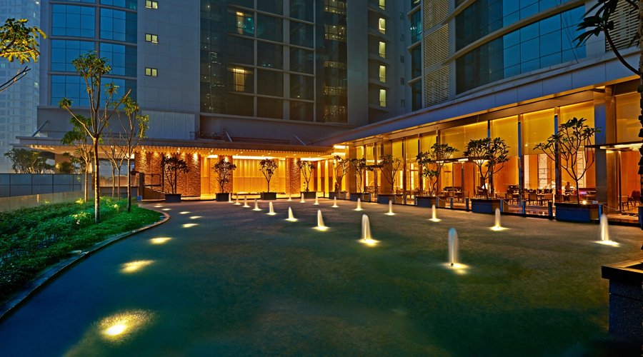 The Straits Estate Restaurant. 