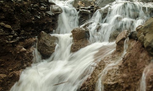 JenJon Holiday Homes - Phansad, Private Waterfall
