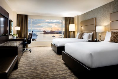 Hotel photo 6 of Fairmont Waterfront.