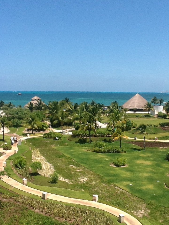 amara beachfront condo cancun